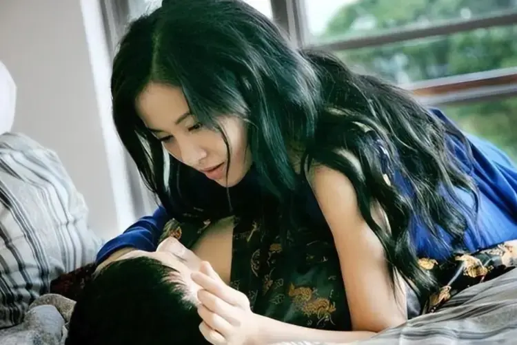 《嫂嫂情事》1080P高清完整版免费观看-韩国电影嫂嫂情事未删减在线播放-高清画质无广告流畅
