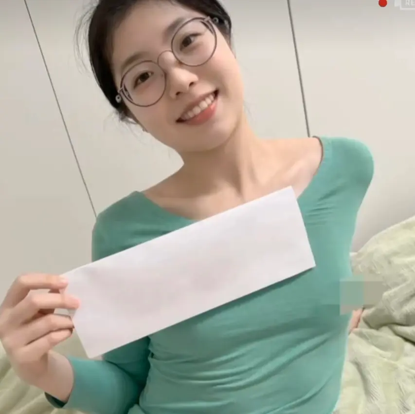 《秦嘉妮/秦嘉倪》1080P无损成片无删节-青筋女王免费在线观看-秦嘉倪全系列作品持续更新-邯郸眼镜妹生活合集零广告收录-告别滤镜焦虑看秦嘉妮