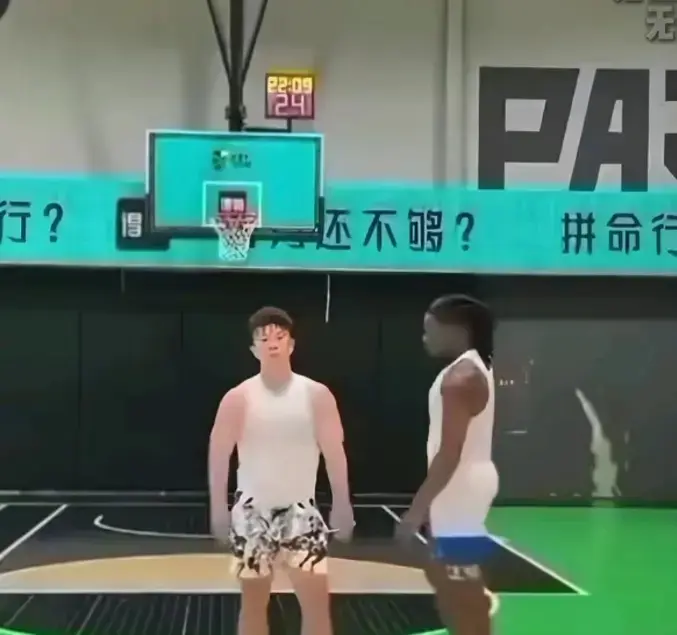 《牛教练的裤子》1080P高清画质免费观看-《牛教练的裤子》全集无广告播放-一节课没上完牛教练裤腰带就换了三根